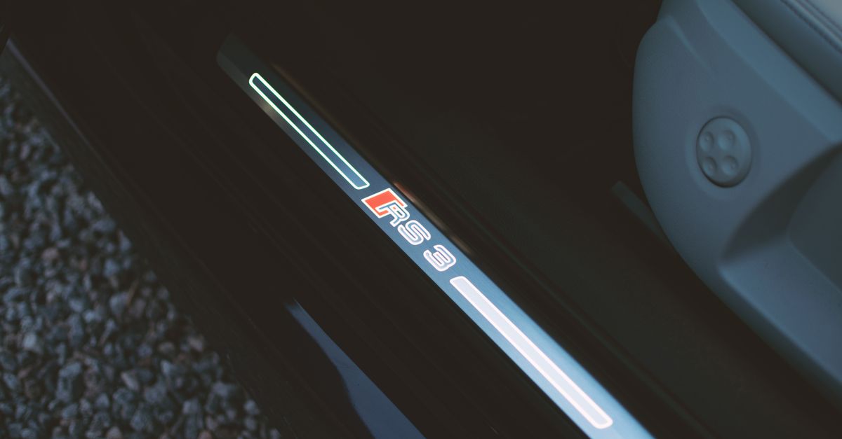 Audi car key fob — Syosset Locksmith NY